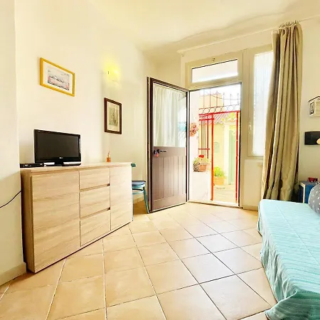 Appartement Pgs Immobiliare Srls Casa Gioia Bilocale In Centro Storico La Maddalena La Maddalena (Sassari)